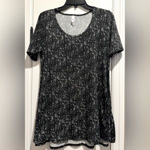 Women’s LuLaRoe top